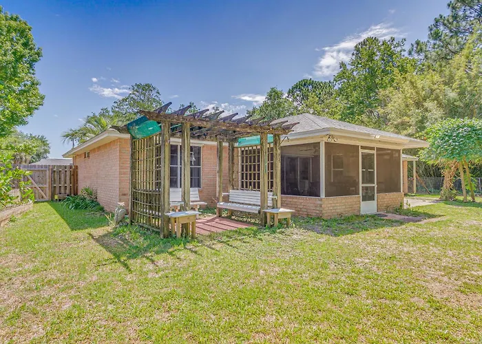 W/ Large Yard: 4 Mi To *